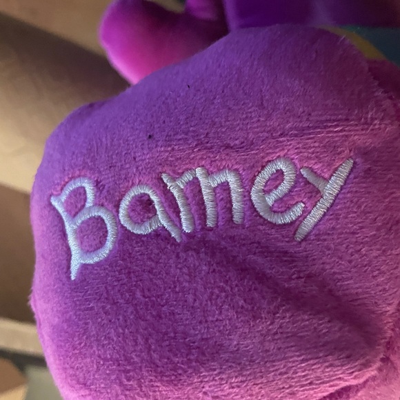 Barney large plush stuffed animal - Picture 4 of 5